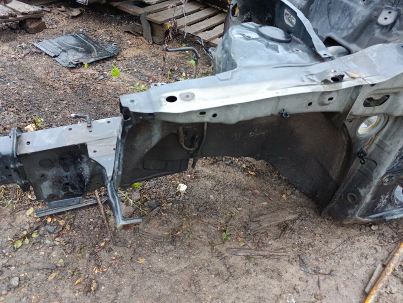 Лонжерон передний левый