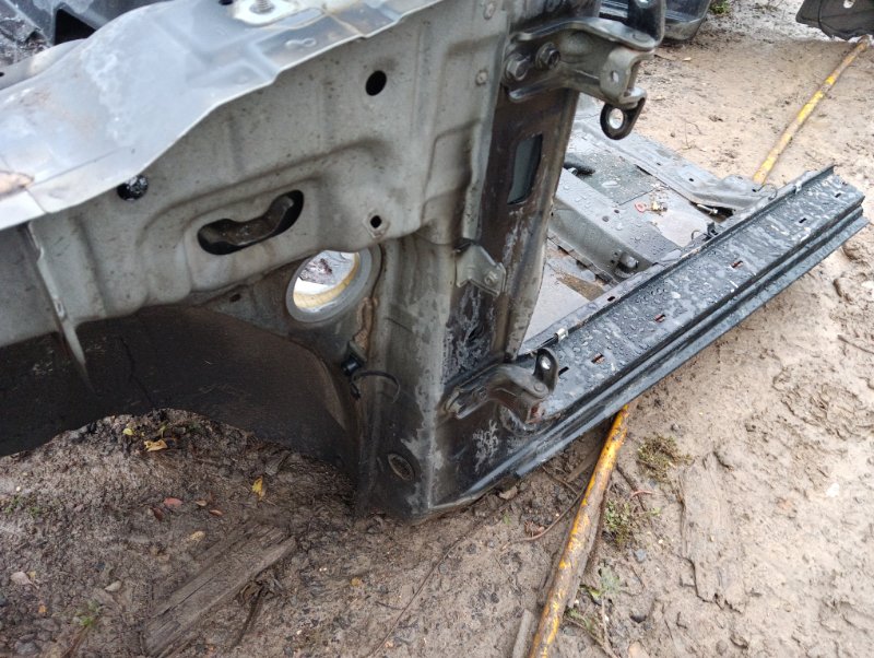 Лонжерон передний левый