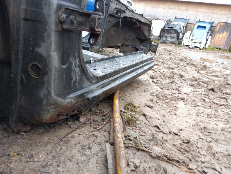 Лонжерон передний левый