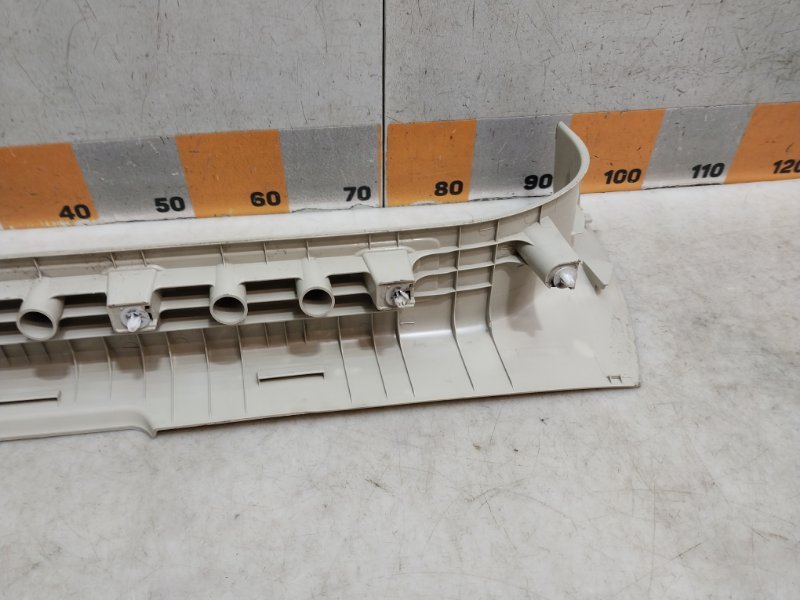 Накладка порога (внутренняя)