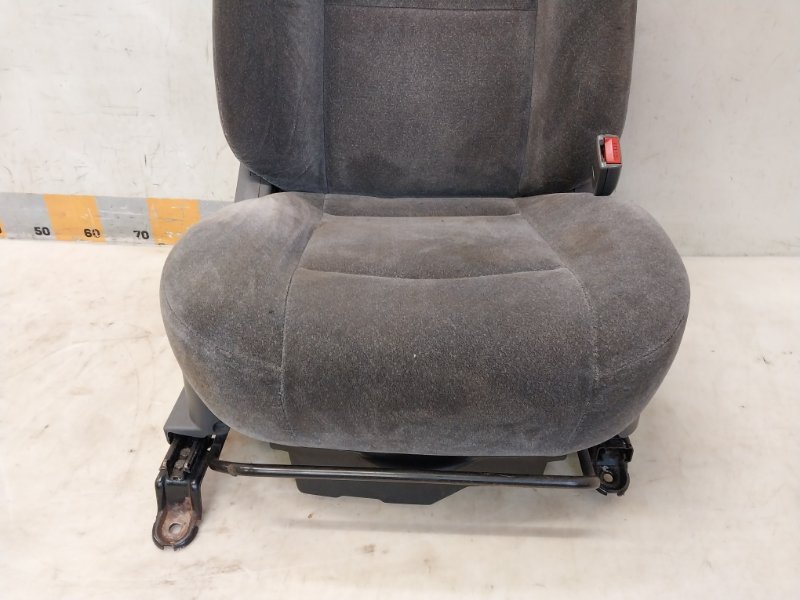 Сиденье переднее правое