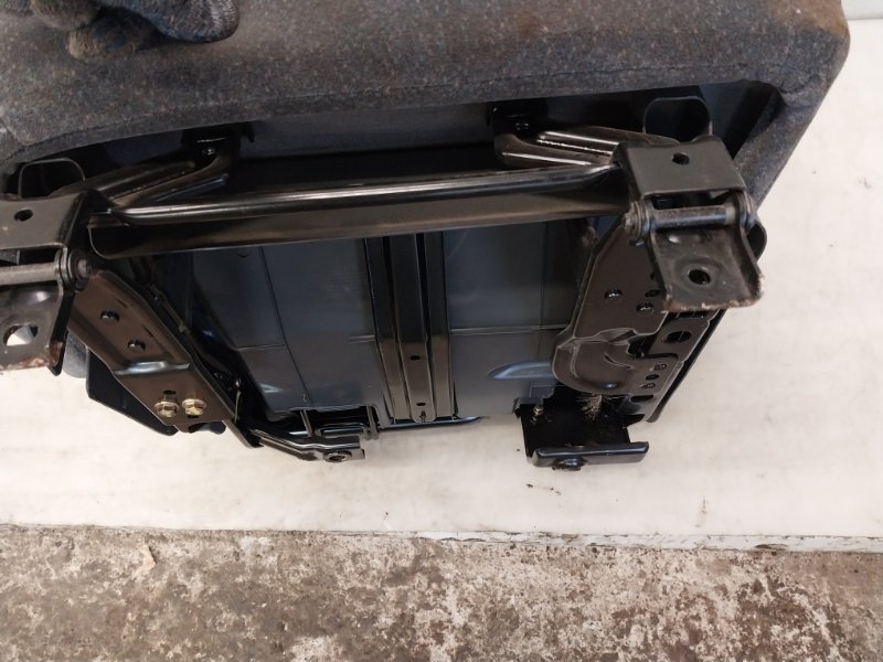 Сиденье салонное