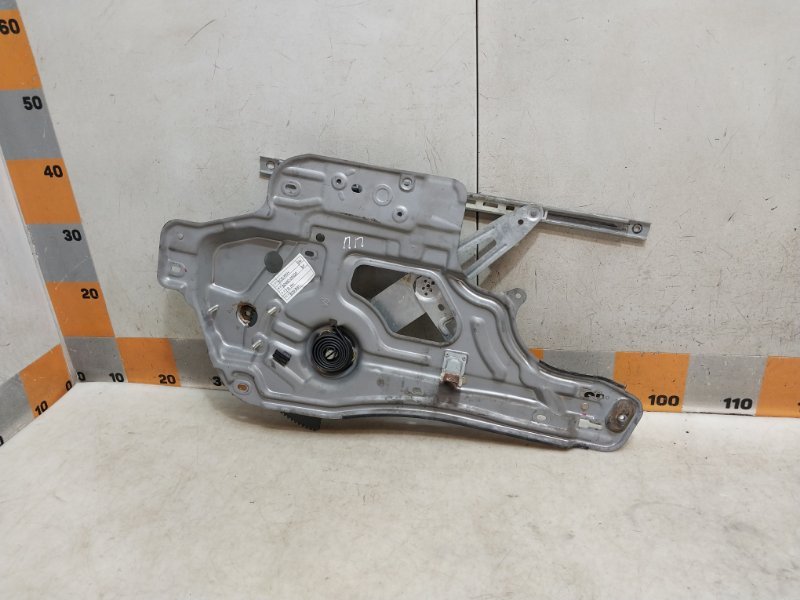 Стеклоподъемник электр. передний правый