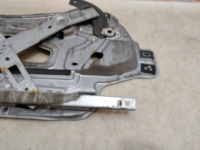 Стеклоподъемник электр. передний левый