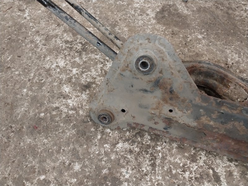 Балка задняя