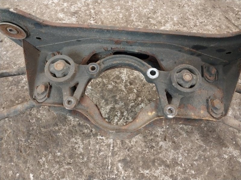 Балка задняя