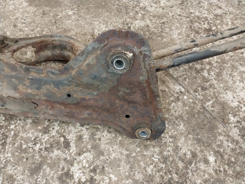 Балка задняя