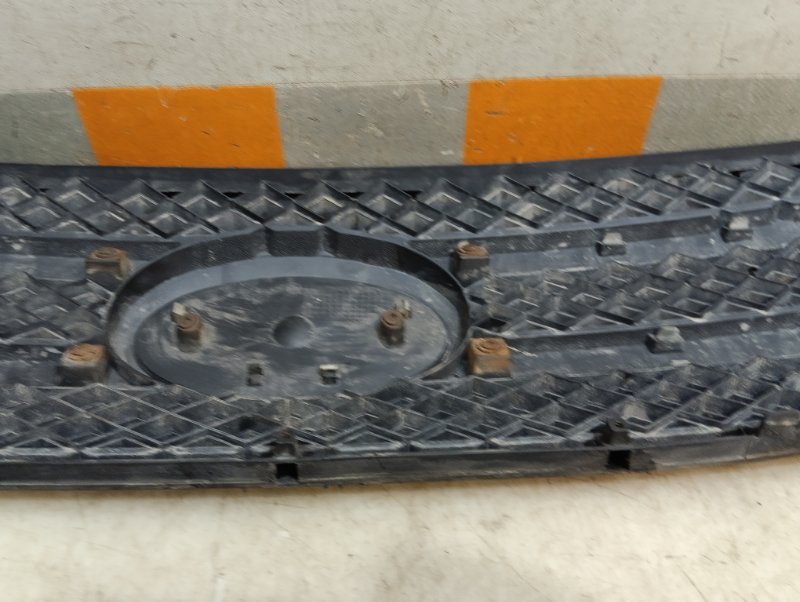 Решетка радиатора