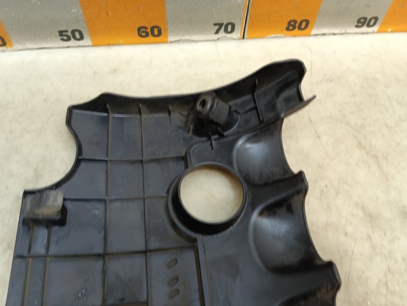 Крышка двигателя