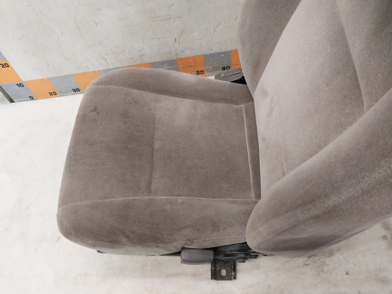 Сиденье переднее правое