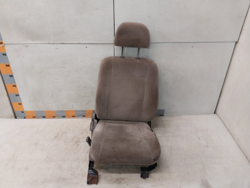 Сиденье переднее правое