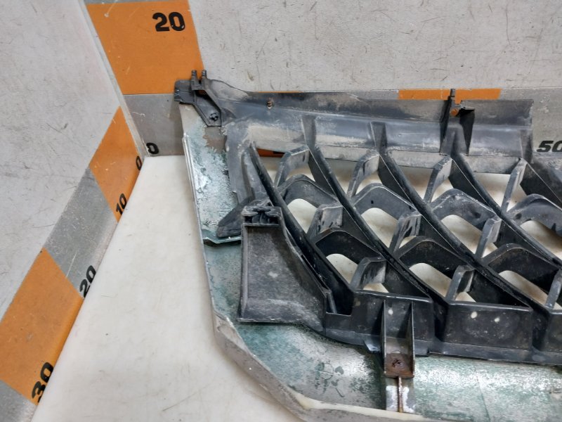 Решетка радиатора