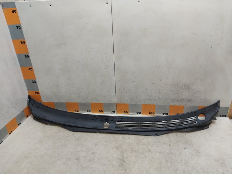 Решетка стеклоочистителей (Жабо)