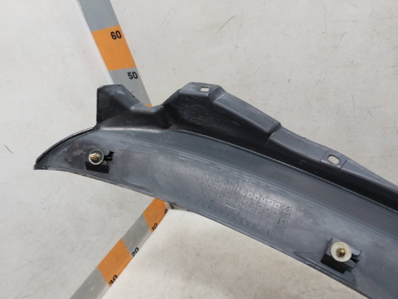 Решетка стеклоочистителей (Жабо)