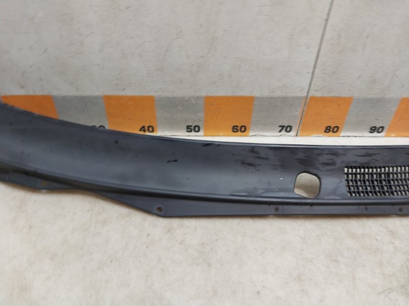 Решетка стеклоочистителей (Жабо)