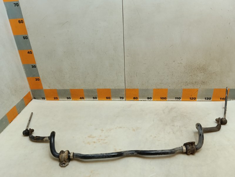 Стабилизатор передний