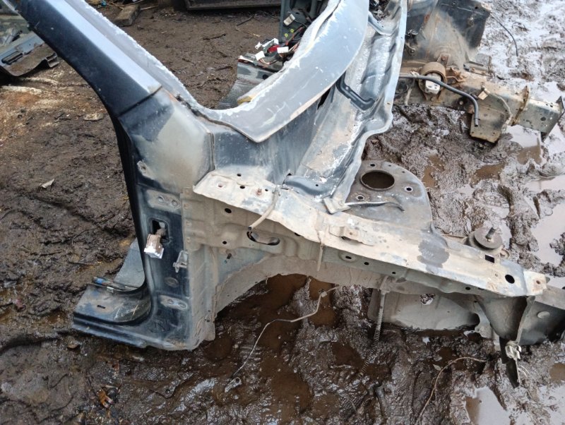 Кузовной элемент