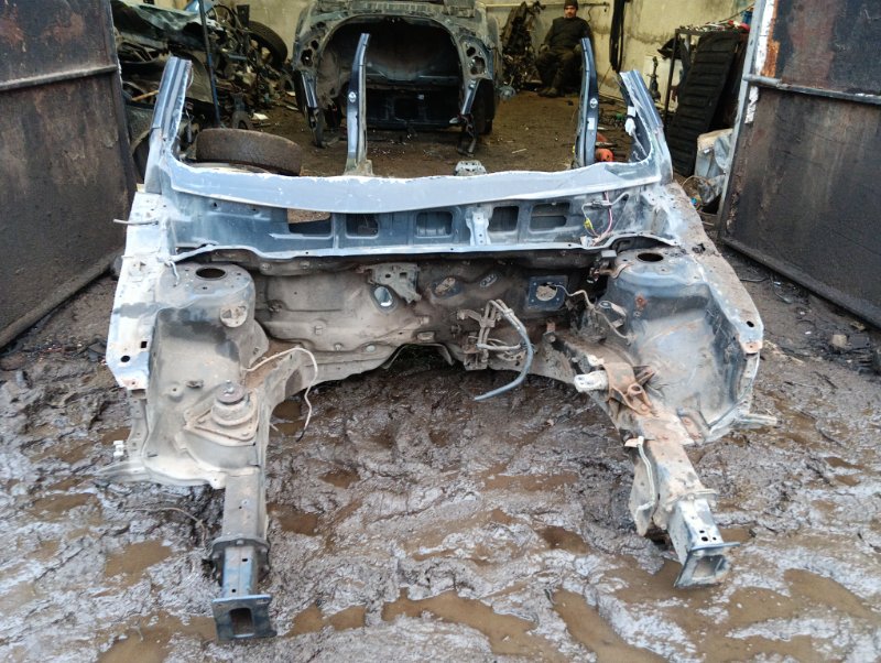 Кузовной элемент