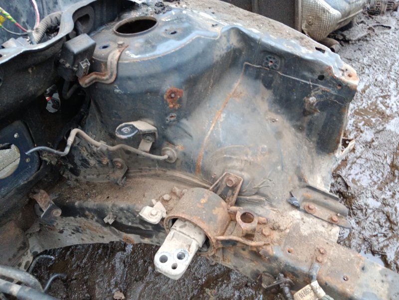 Лонжерон передний левый