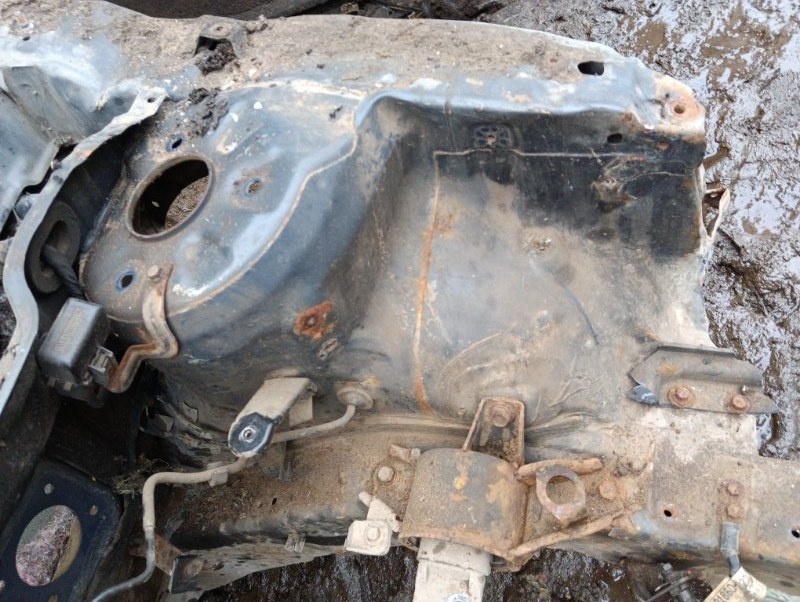 Лонжерон передний левый