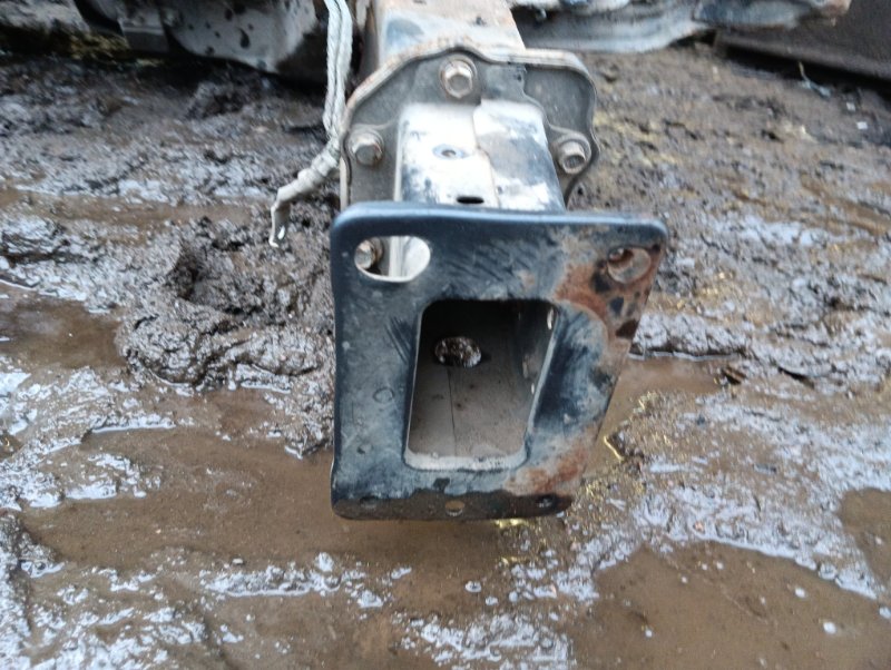 Лонжерон передний левый