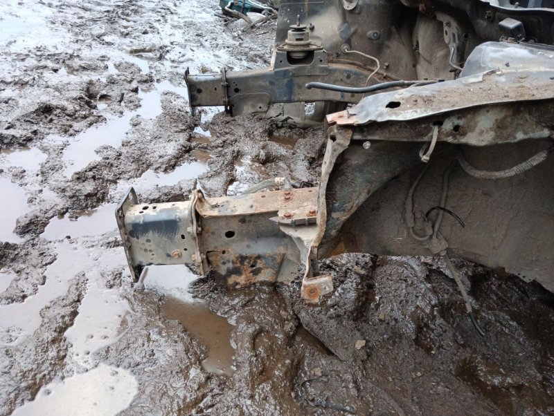 Лонжерон передний левый