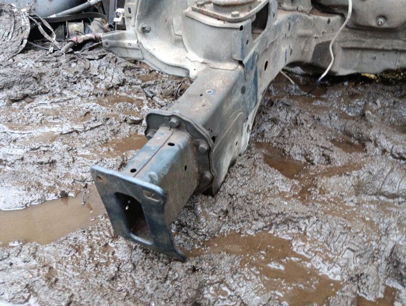 Лонжерон передний правый