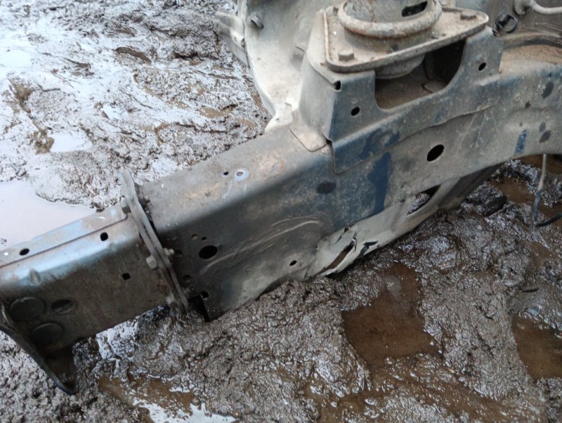 Лонжерон передний правый