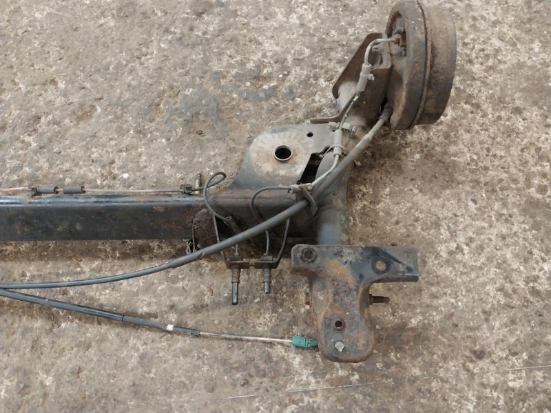 Балка задняя