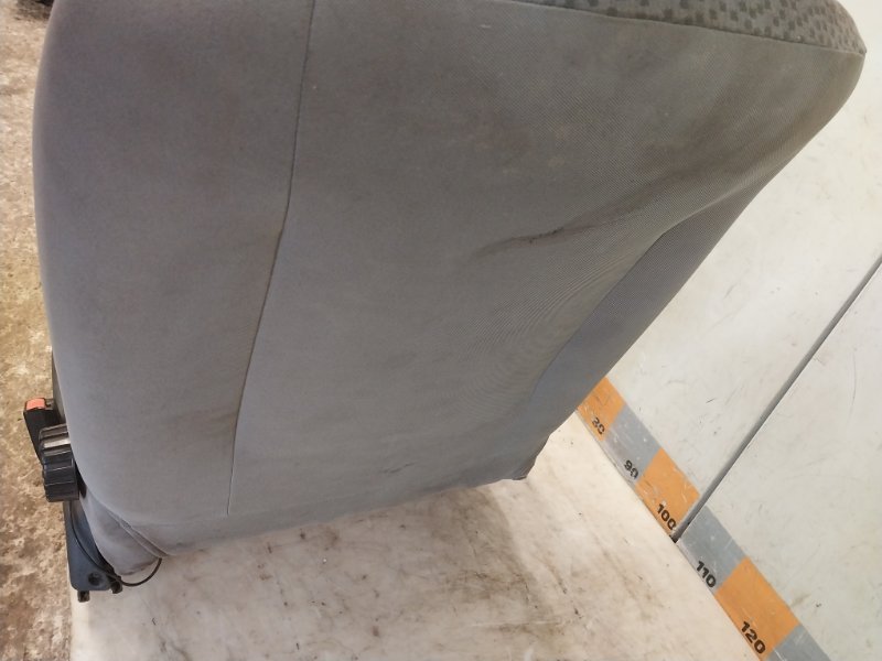 Сиденье переднее правое