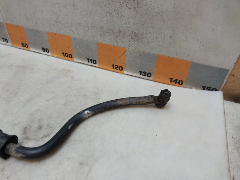 Стабилизатор передний