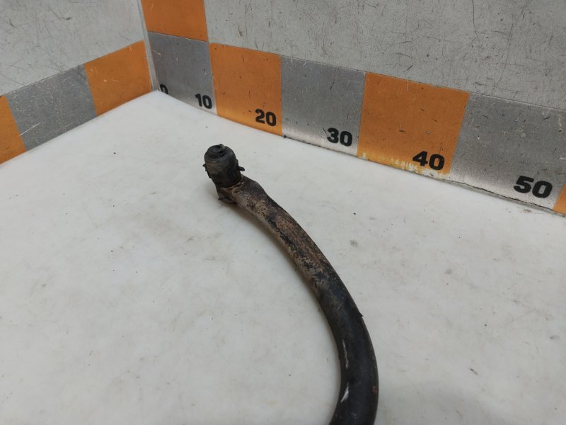 Стабилизатор передний