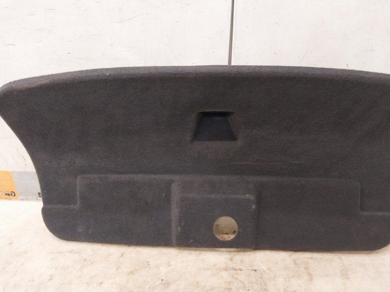 Обшивка крышки багажника