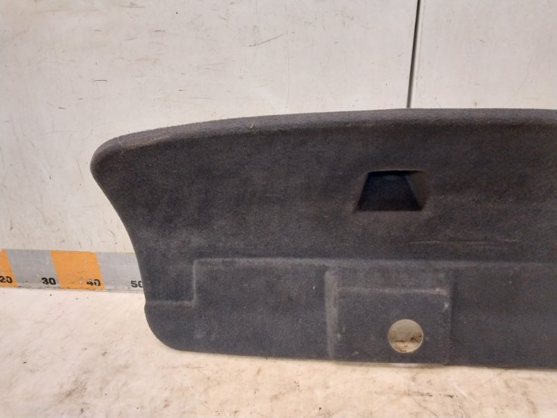 Обшивка крышки багажника