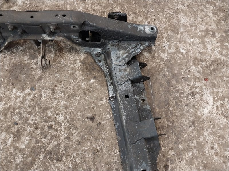 Балка подмоторная