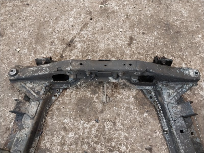 Балка подмоторная