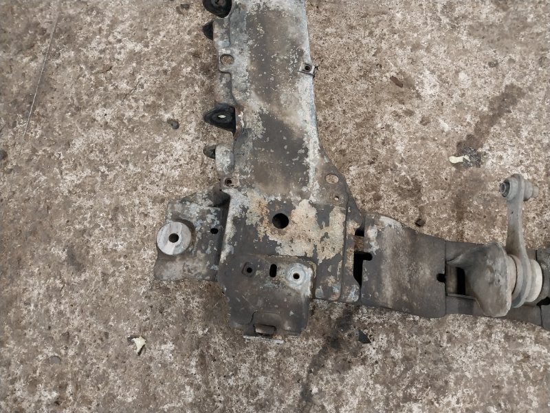 Балка подмоторная