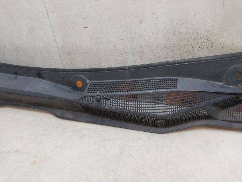 Решетка стеклоочистителей (Жабо)