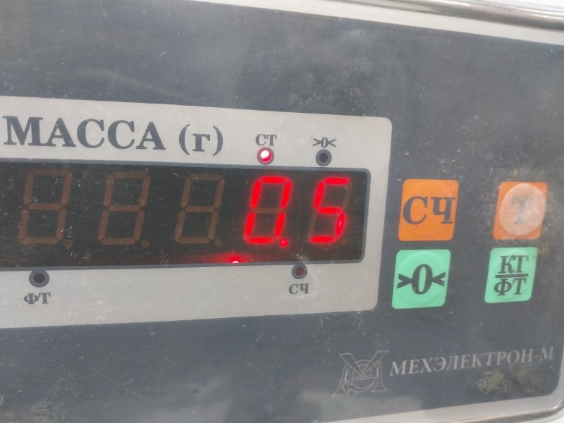 Петля капота правая