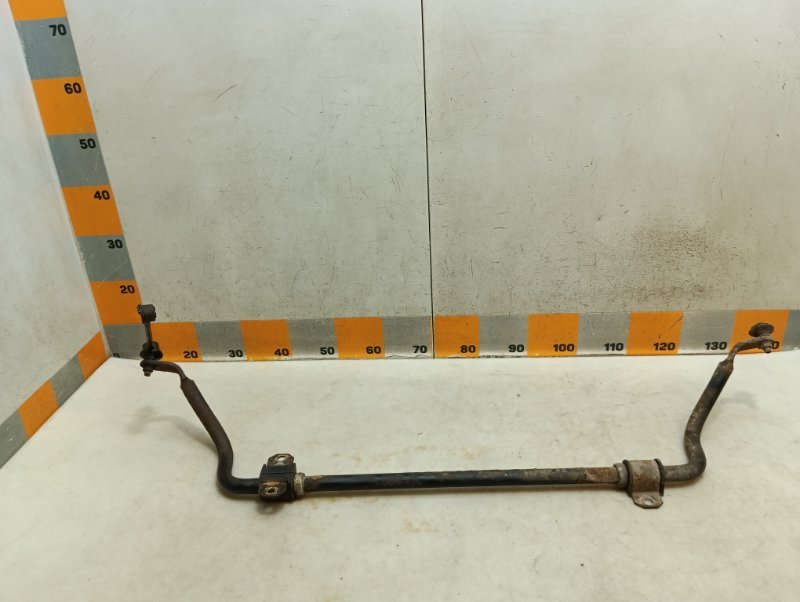 Стабилизатор передний