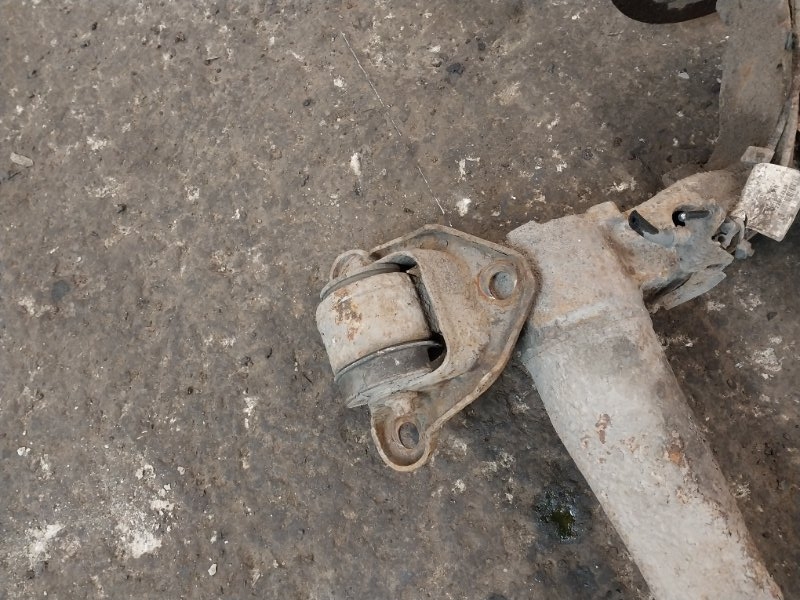 Балка задняя