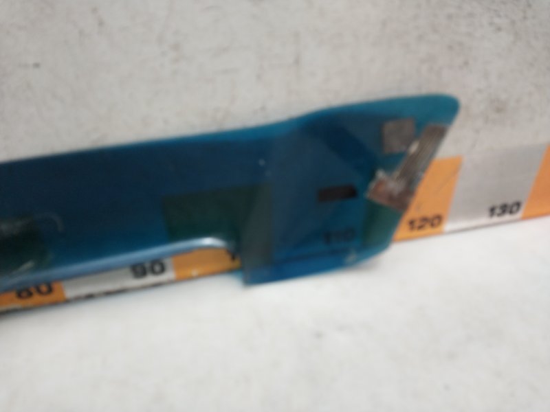 Дефлектор капота