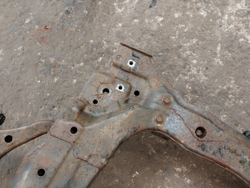 Балка подмоторная