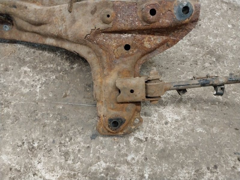 Балка задняя