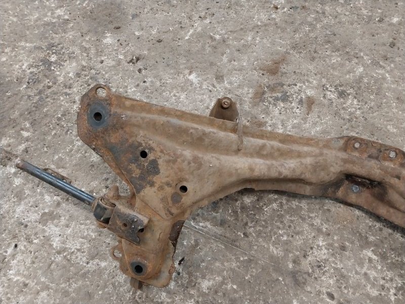 Балка задняя