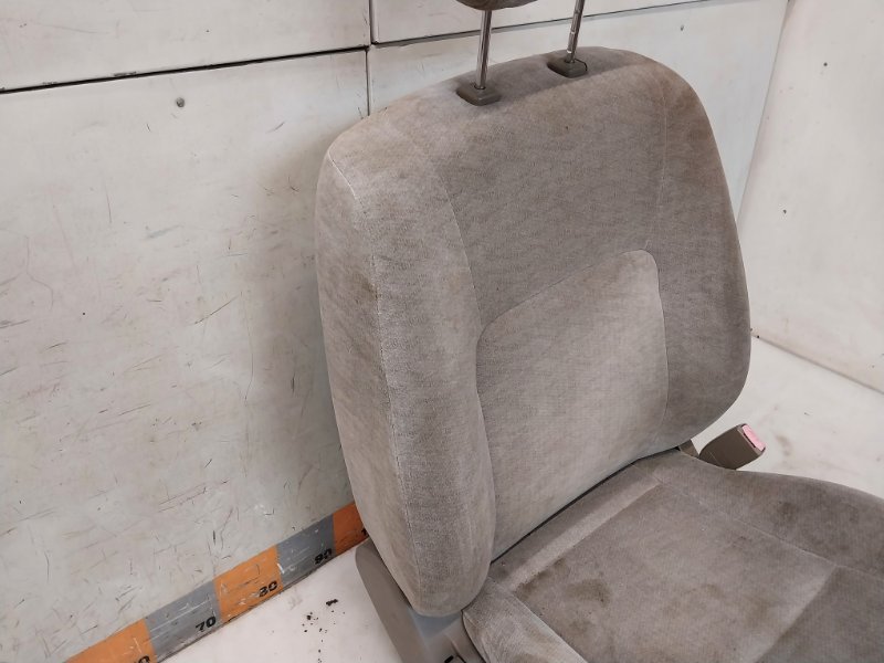 Сиденье переднее правое