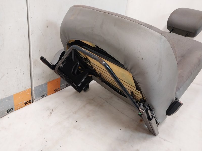 Сиденье переднее правое