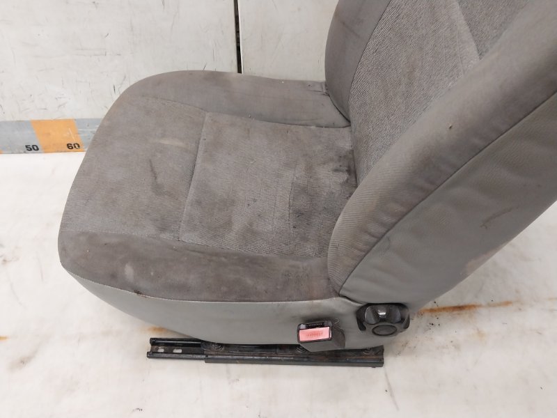 Сиденье переднее правое