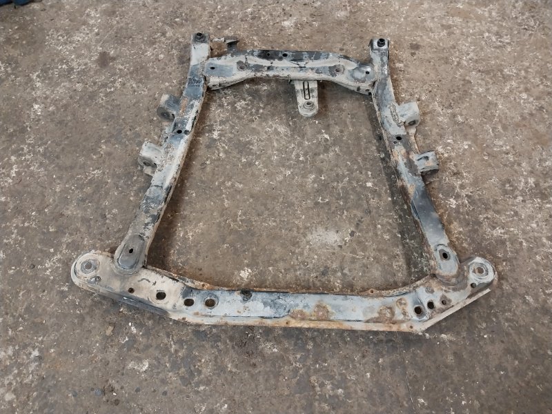 Балка подмоторная