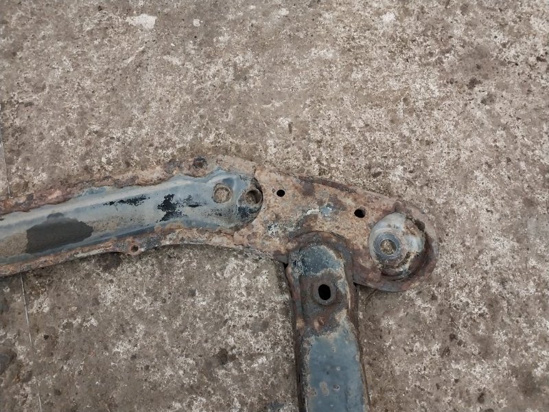 Балка подмоторная